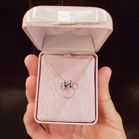 DISNEY PARKS MINNIE MOUSE SILHOUETTE NECKLACE - Picture 5 of 5